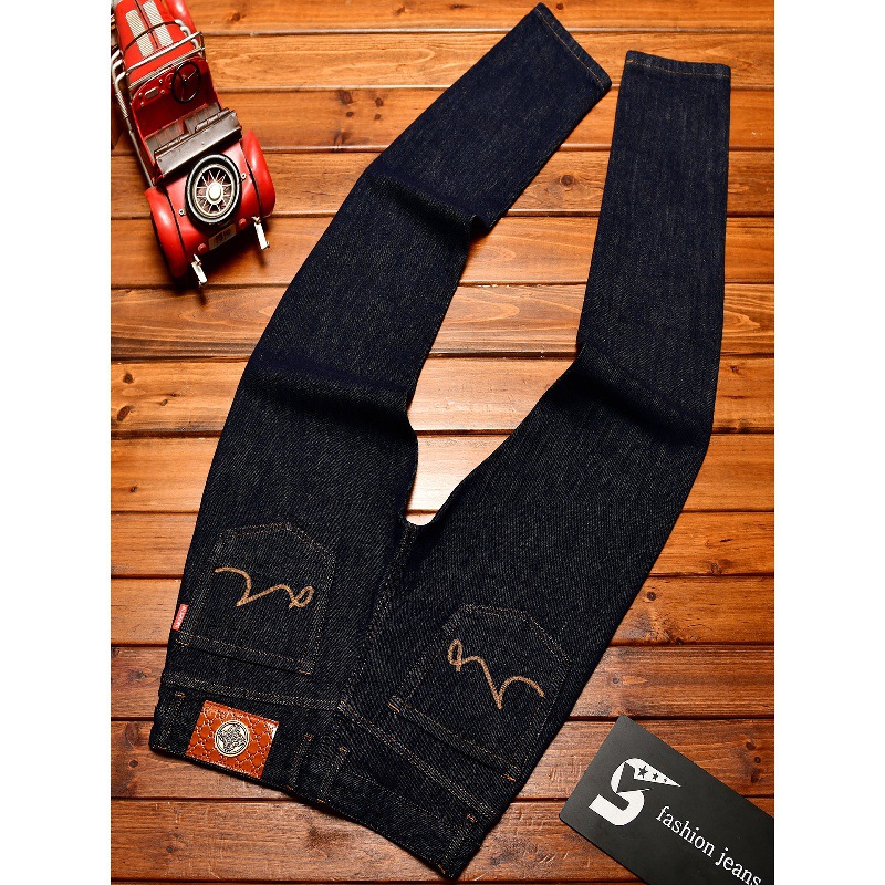 Jean bleu profond pour hommes, - Levis Jeans 501 avis et prix